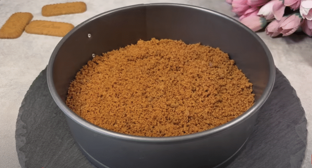 Unbked Lotus Biscoff Cheesecake s sirom od sira -Lotus krema - jednostavna i jednostavna priprema!