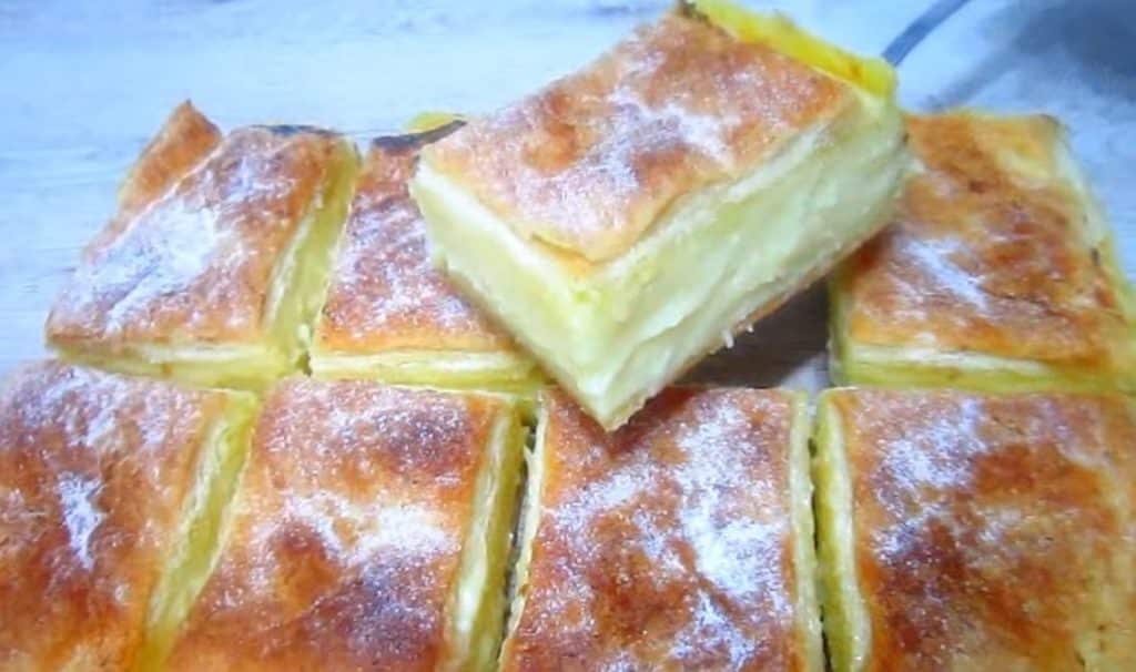 Izvrsna torta od lisnatog tijesta s narančastom kremom: Priprema je vrlo jednostavna i božanski rezultat!