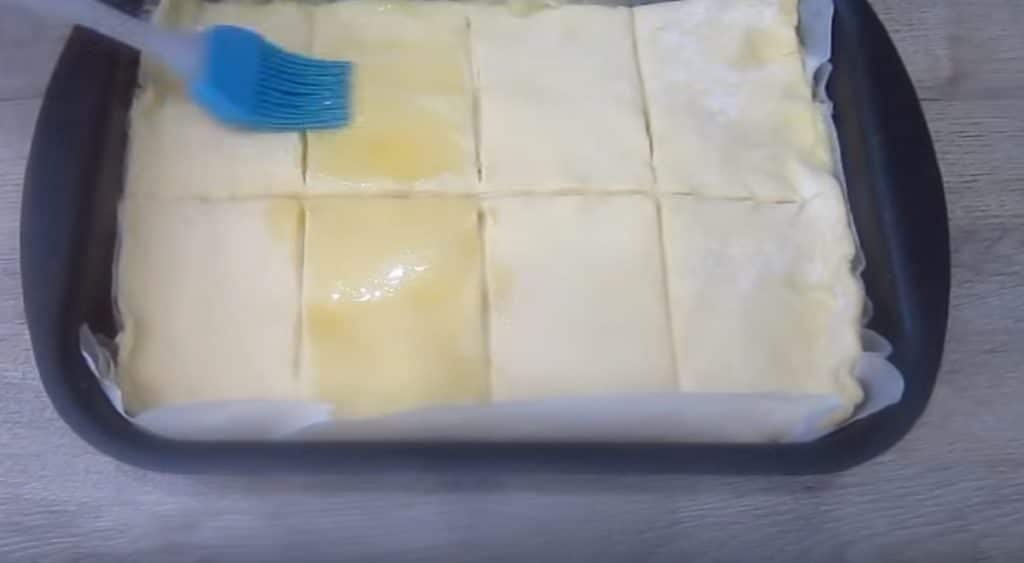 Izvrsna torta od lisnatog tijesta s narančastom kremom: Priprema je vrlo jednostavna i božanski rezultat!