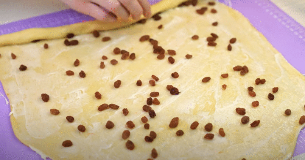 Torta od maslaca s grožđicama i narančastim aromom - miris Kraffin koji će vam se svidjeti