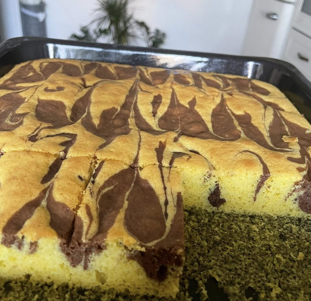 Dva koloska torta s umakom - podatak, fin i završen jednom!