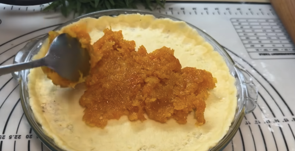 Torta s kiselim vrhnjem, punjenjem marelice i oraha - recept korak po korak