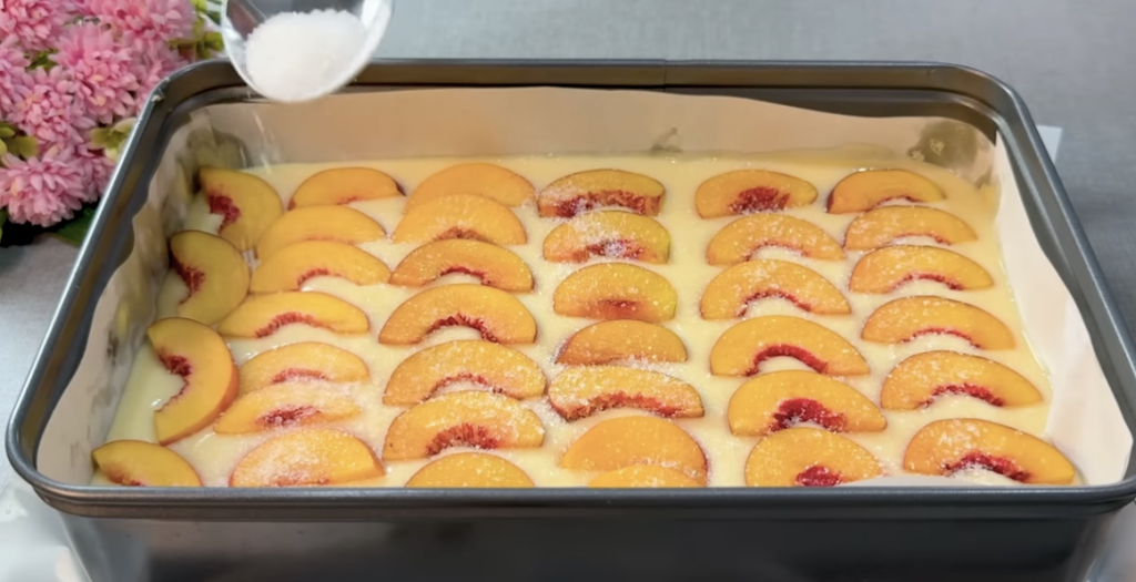 Kućna torta od breskve sa svježim breskvama - lagana i podatna ljetna desert