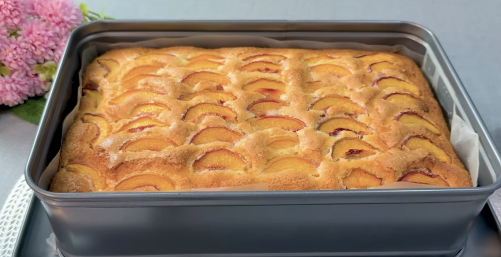 Kućna torta od breskve sa svježim breskvama - lagana i podatna ljetna desert