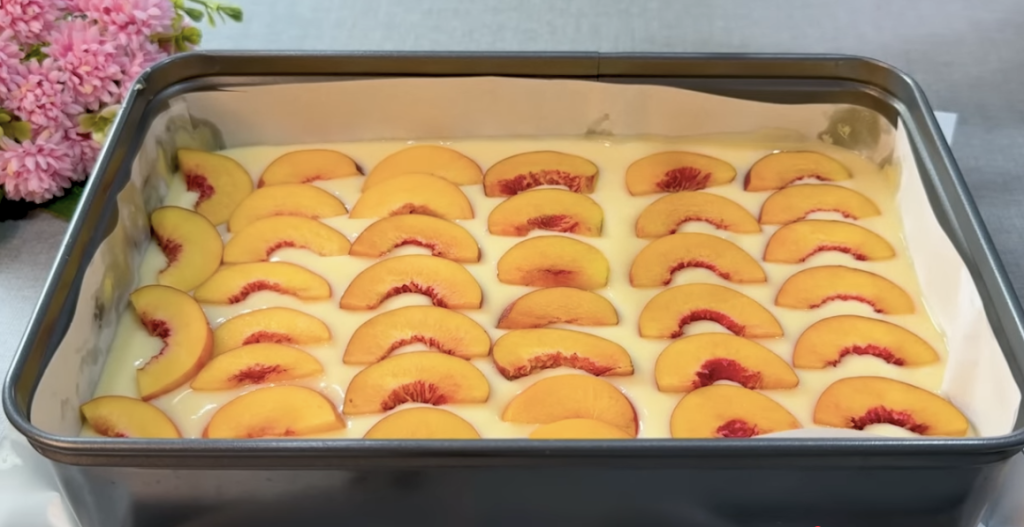 Kućna torta od breskve sa svježim breskvama - lagana i podatna ljetna desert